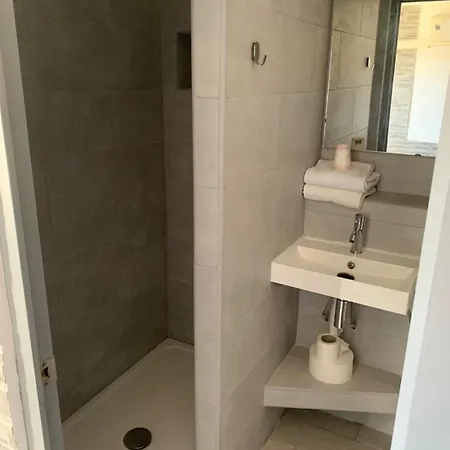 Aix آيكس أومبروفينس